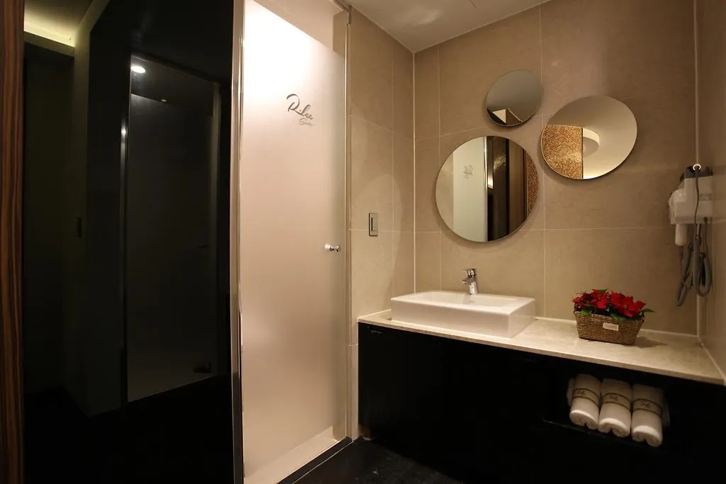 R. Lee Suite Hotel Ganseok Incheon 3*,