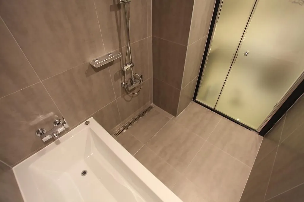 R. Lee Suite Hotel Ganseok Incheon South Korea