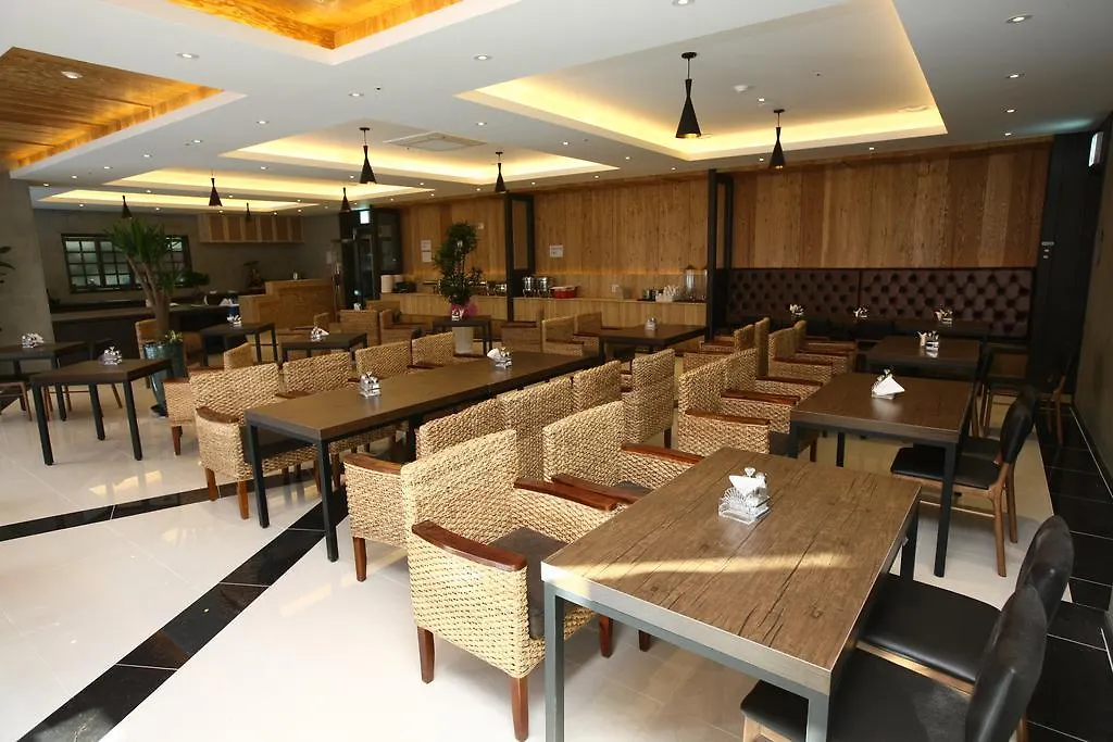 R. Lee Suite Hotel Ganseok Incheon