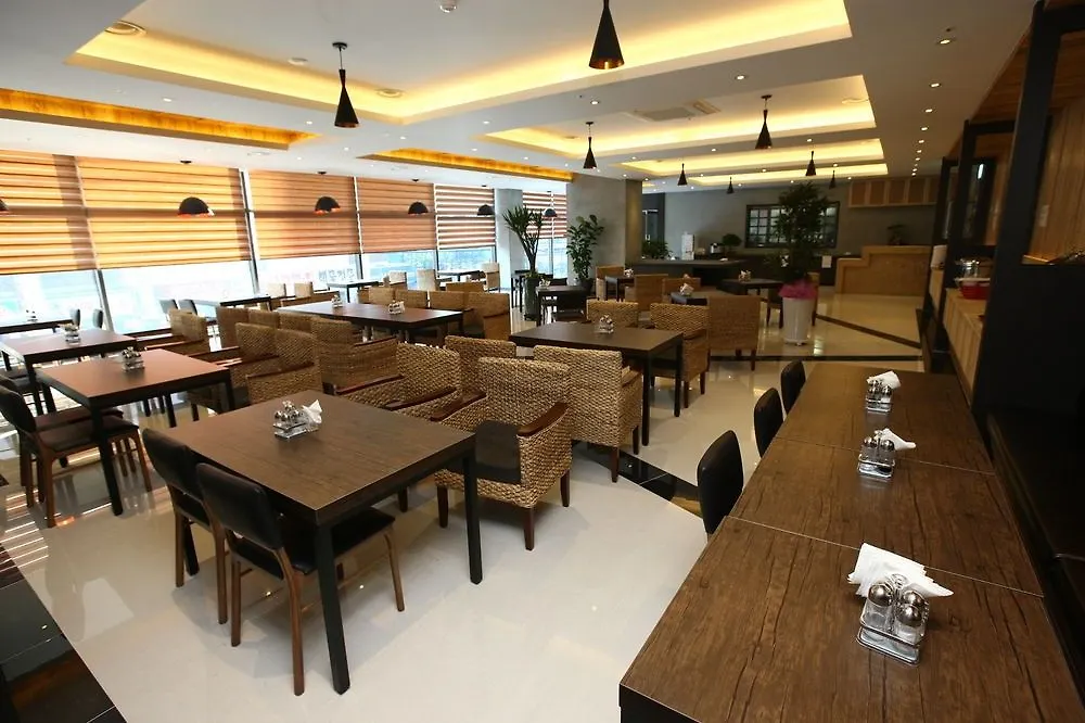 R. Lee Suite Hotel Ganseok Incheon 3*,  South Korea