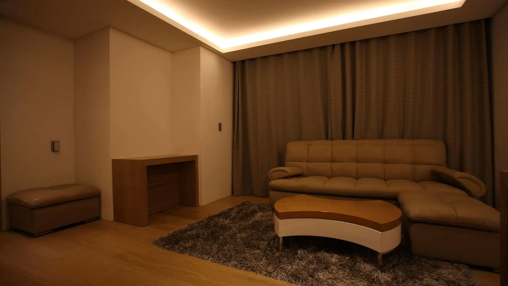 R. Lee Suite Hotel Ganseok Incheon South Korea