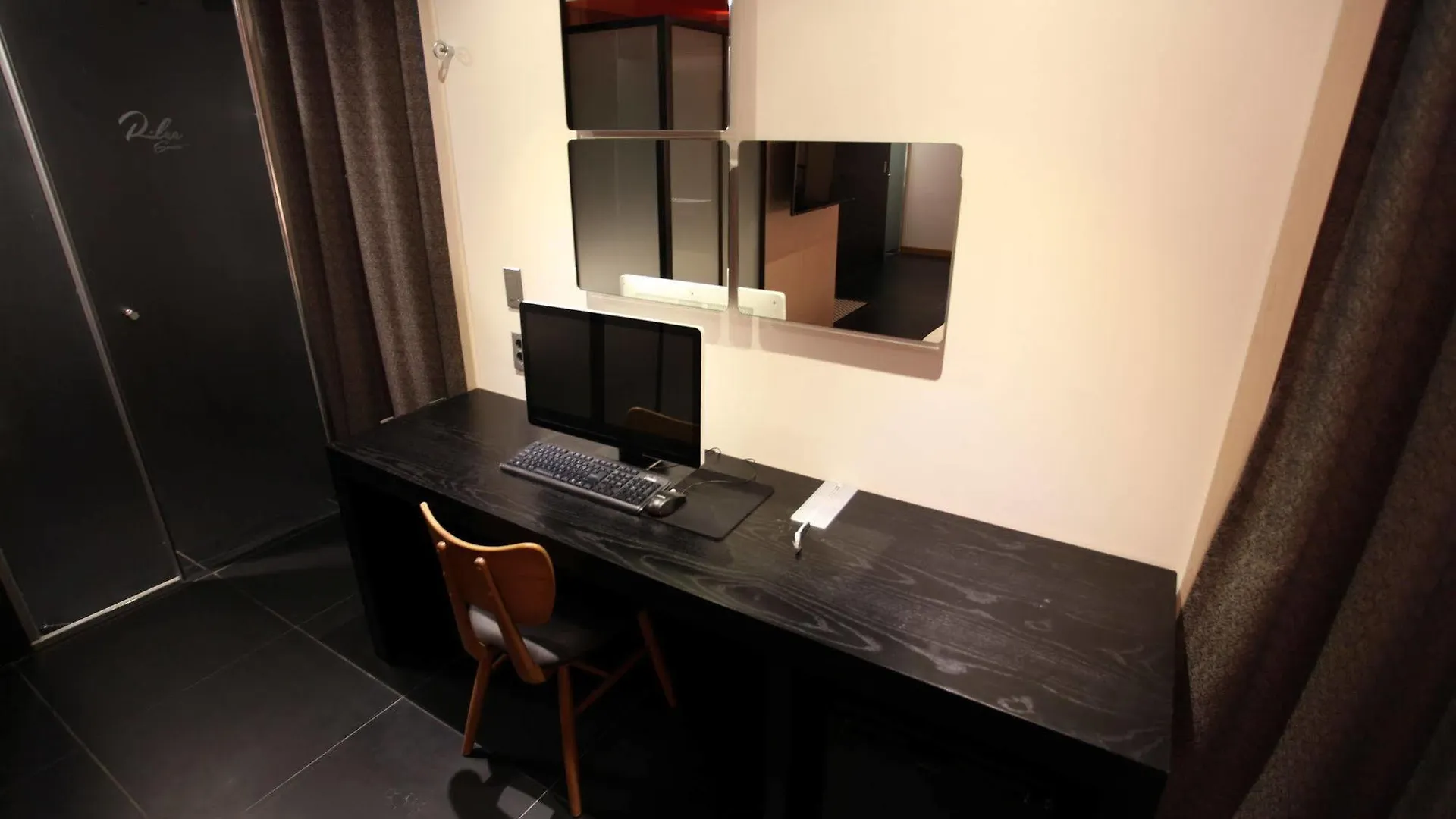 R. Lee Suite Hotel Ganseok Incheon