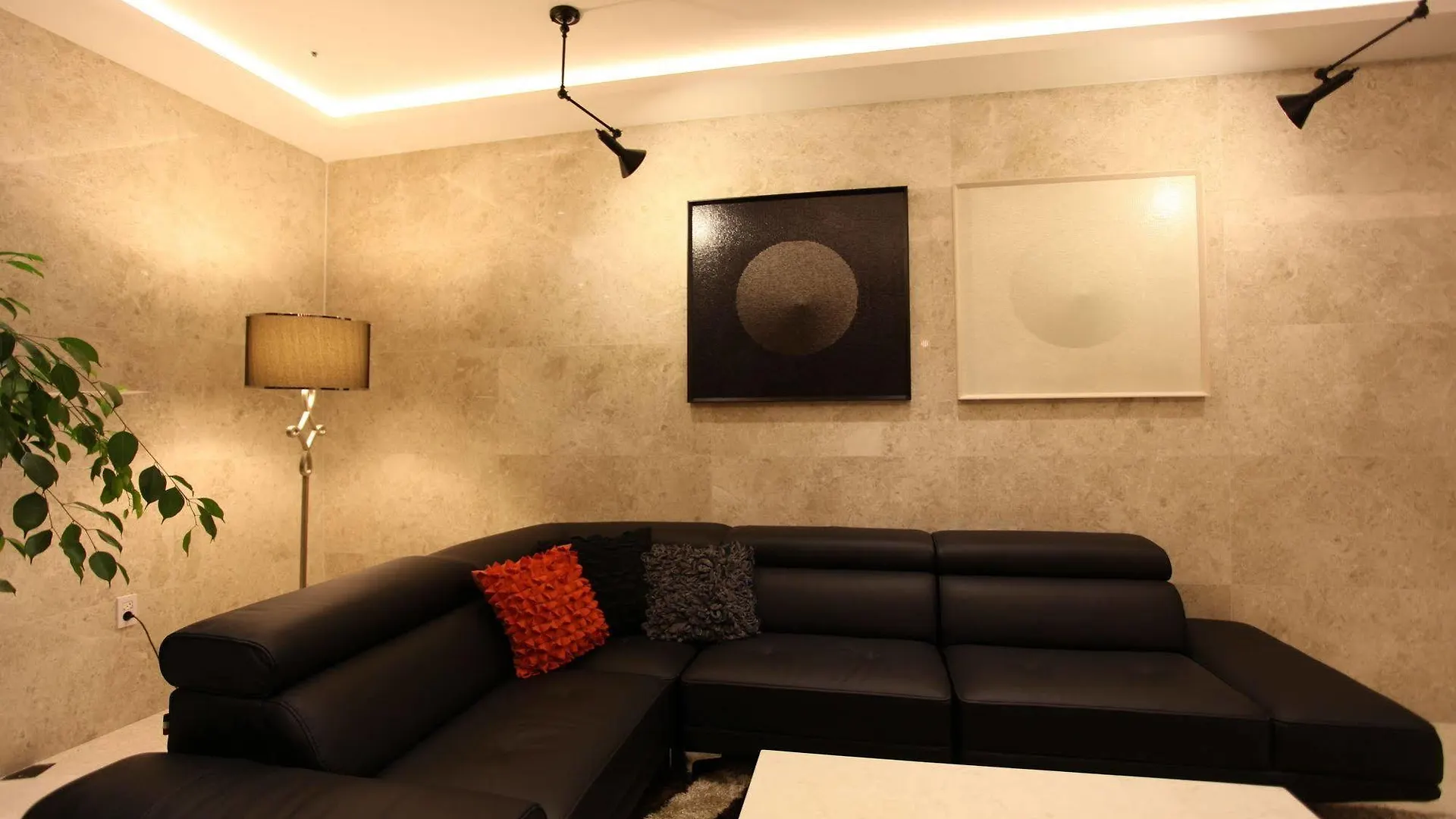 ***  R. Lee Suite Hotel Ganseok Incheon South Korea