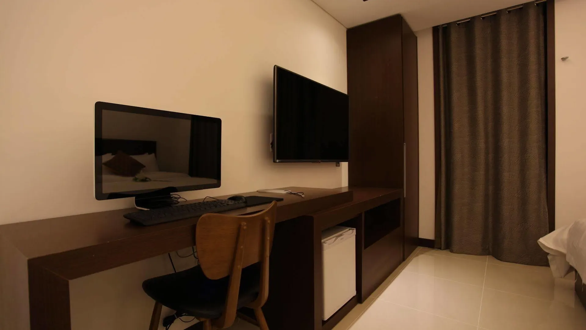 R. Lee Suite Hotel Ganseok Incheon