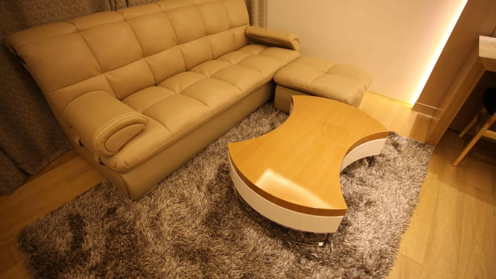 R. Lee Suite Hotel Ganseok Incheon 3*,  South Korea